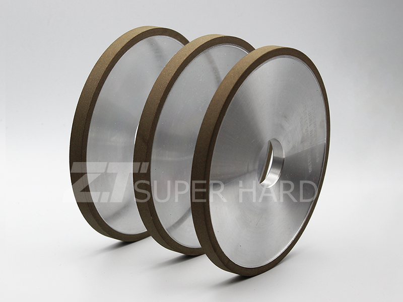 Diamond grinding wheel for tungsten carbide